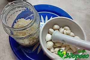 приготовление чесночной настойки на спирту