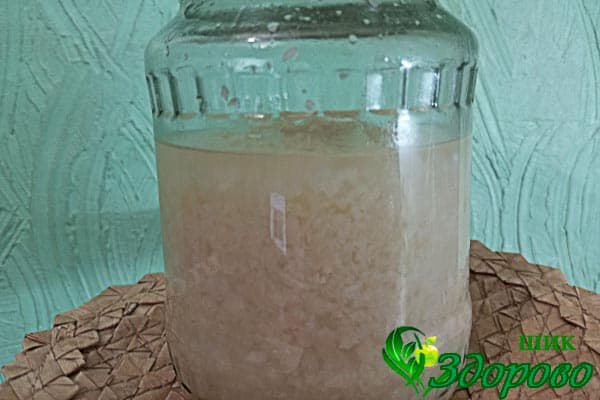 настойка омолаживающая с чесноком и спиртом